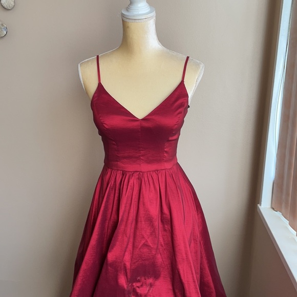 B Darlin hi lo dress burgundy Sz 5/6 - Picture 5 of 7